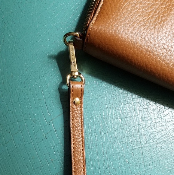 Mercer Large Flat Multi Function Phone Wristlet - Picture 5 of 6